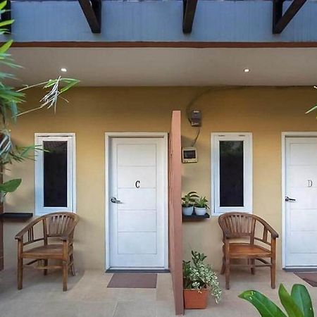 فندق Reddoorz Near Rs Mitra Keluarga ديبوك المظهر الخارجي الصورة