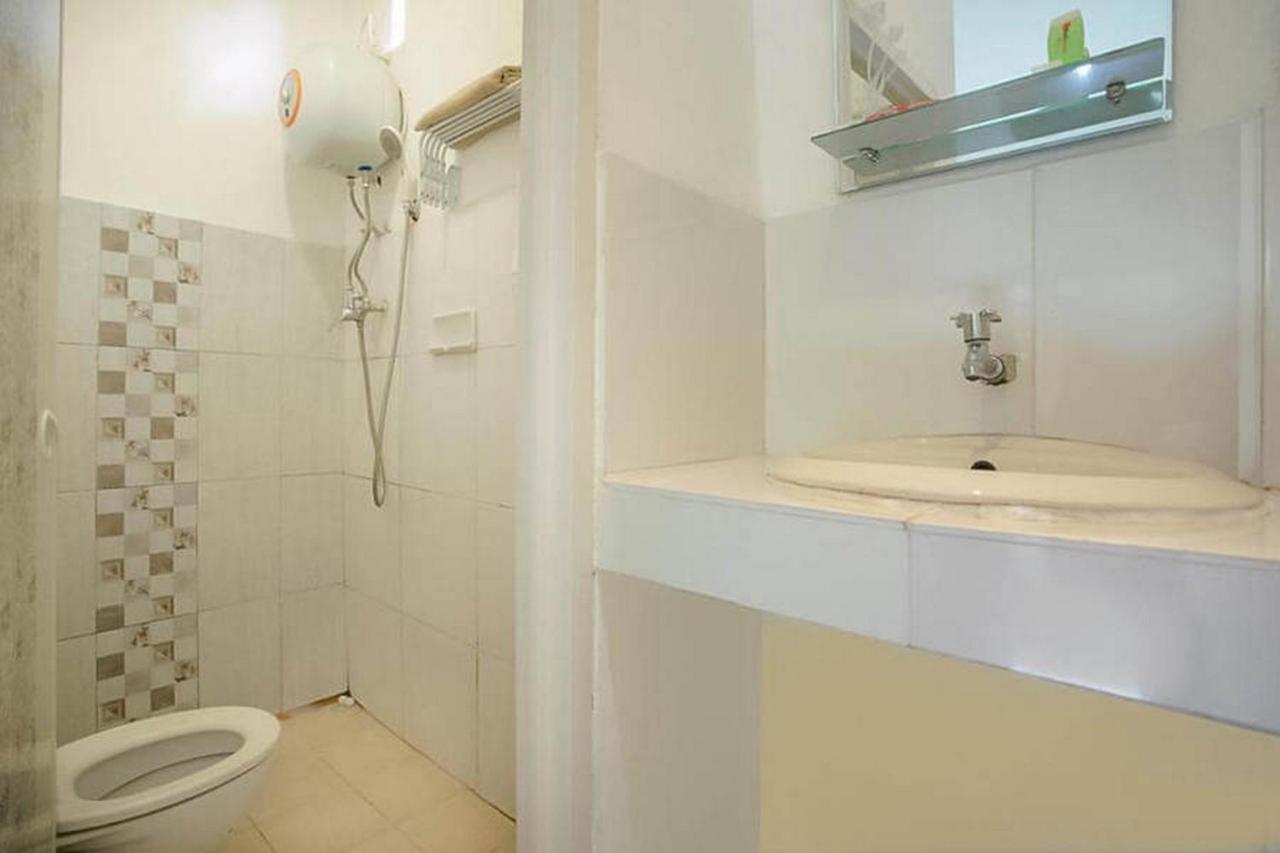 فندق Reddoorz Near Rs Mitra Keluarga ديبوك المظهر الخارجي الصورة